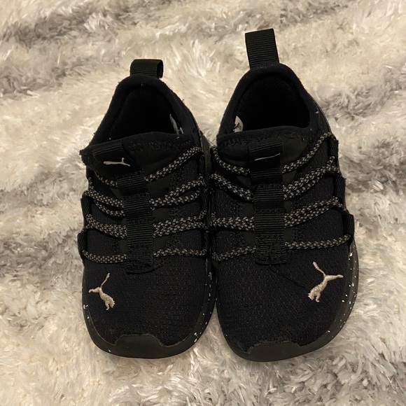 Puma Kids Black Sneakers - Picture 1 of 4